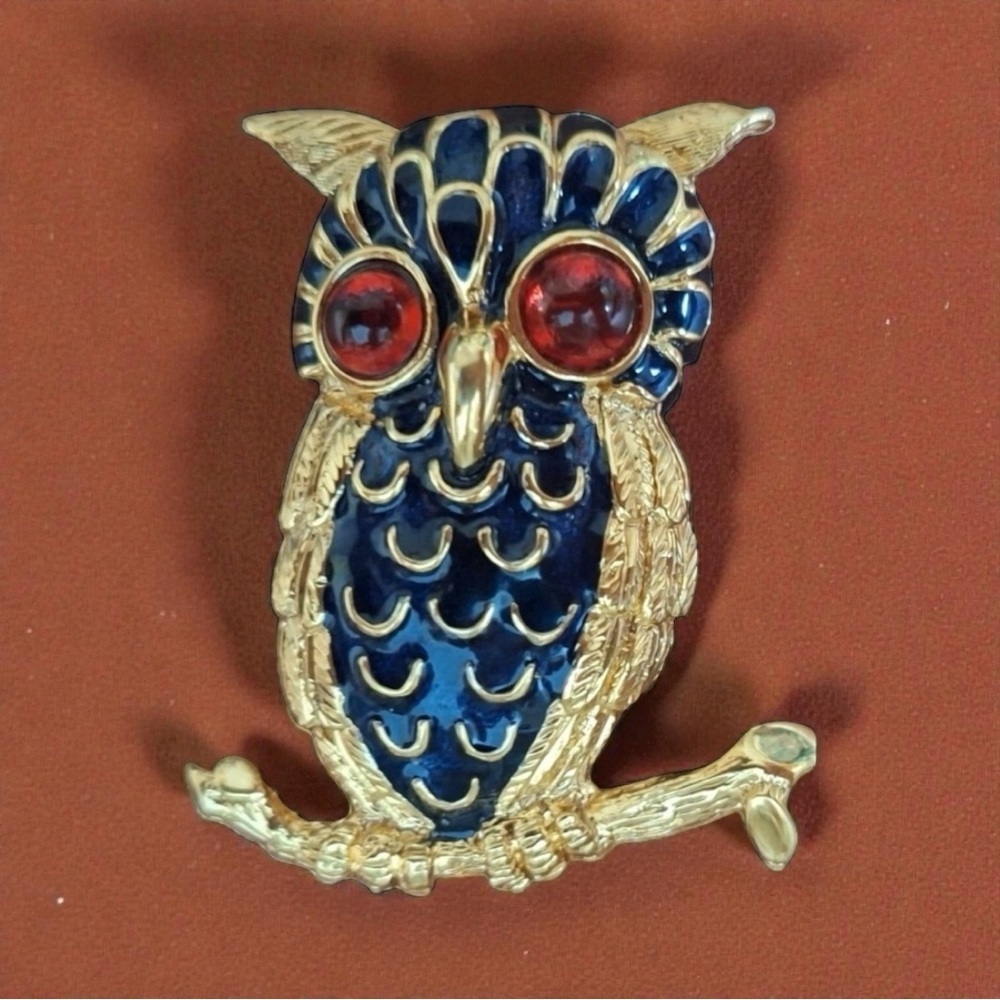 Vintage D’ORLAN enamel Owl brooch detailed goldtone red glass  COLLECTIBLE Rare